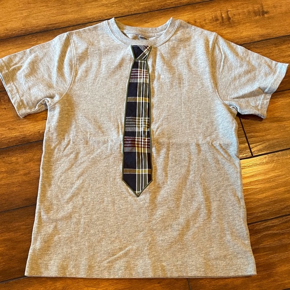 GYMBOREE short sleeve T-shirt with fake tie. Size 10 - Picture 1 of 5